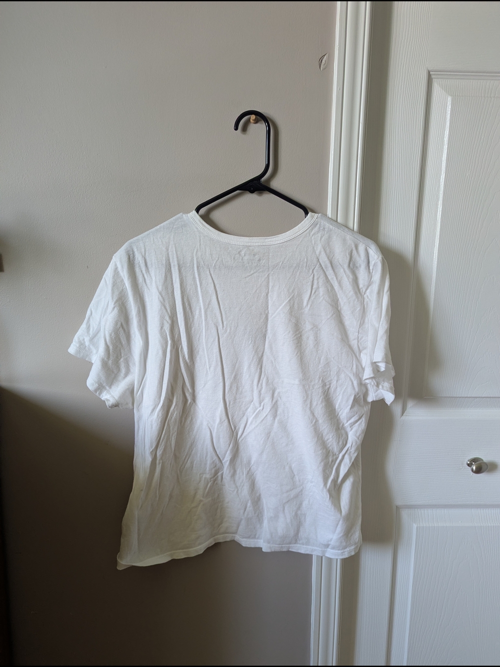 A&F Embroidered Tee - Picture 7 of 7